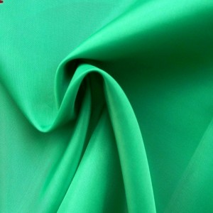 Polyesterová pláštěnka plátěná PVC povlak 210T Taffeta látka pro oděvní textil